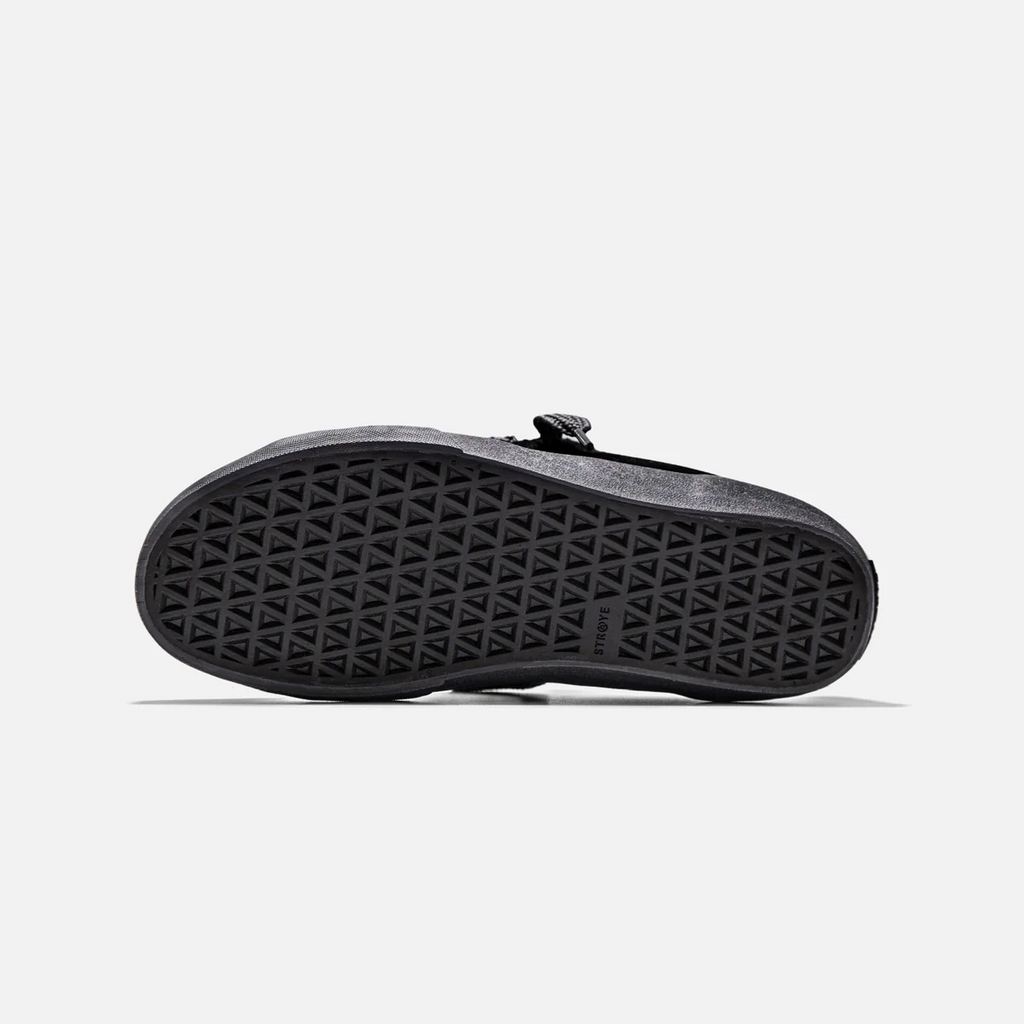 Straye Logan Puff Blackout