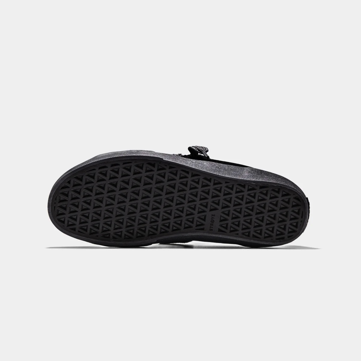 Straye Logan Puff Blackout